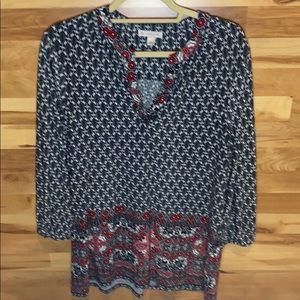 Black, white and red tunic